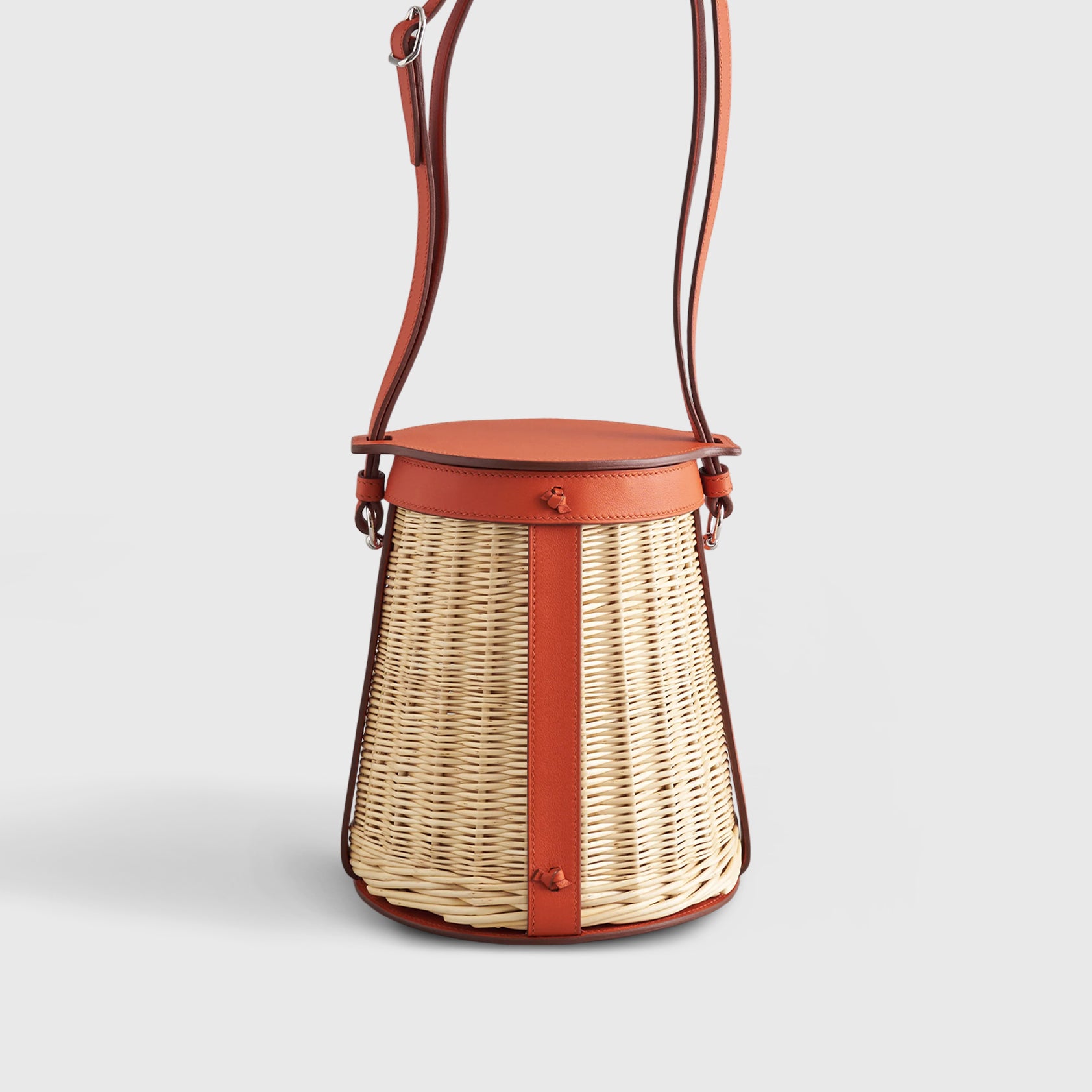 Hermès Farming Picnic Bag Wicker Natural / Terre Battue Palladium Hardware - eliteUSA