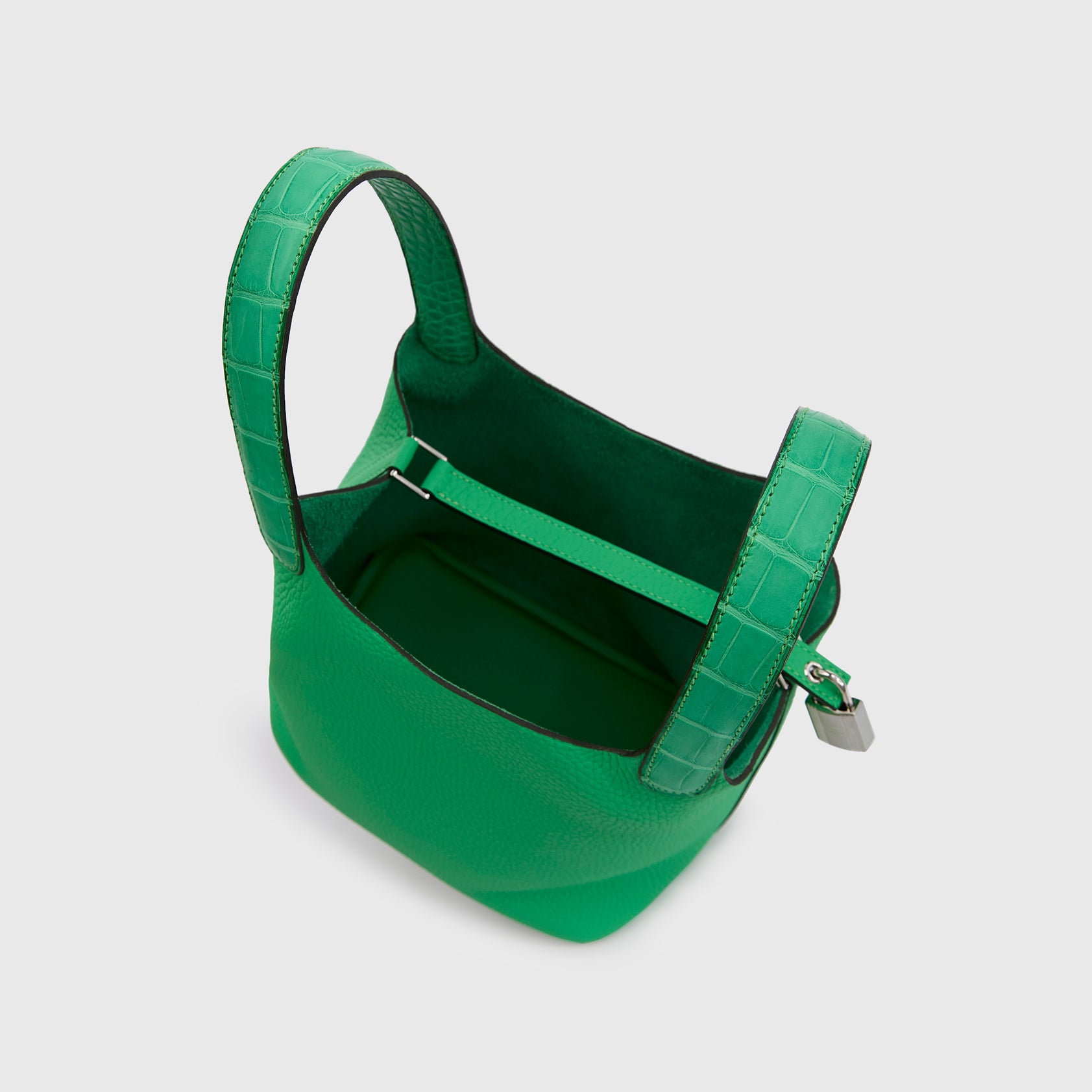 Hermès s Picotin Touch 18 Croc Vert ComicPalladium Hardware