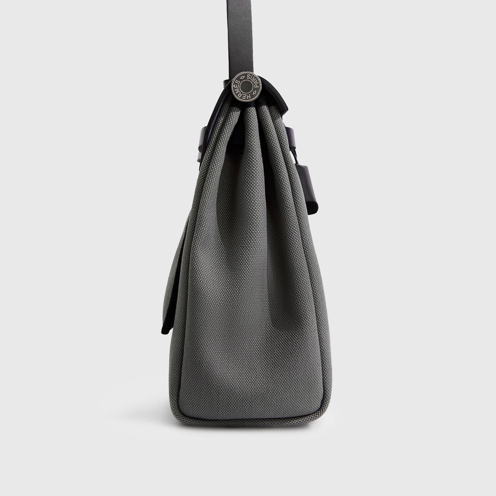 Hermès Herbag 31 Toila, Vache Hunter Gris Fumee/Ebene/Black/Blue Indigo Retourne