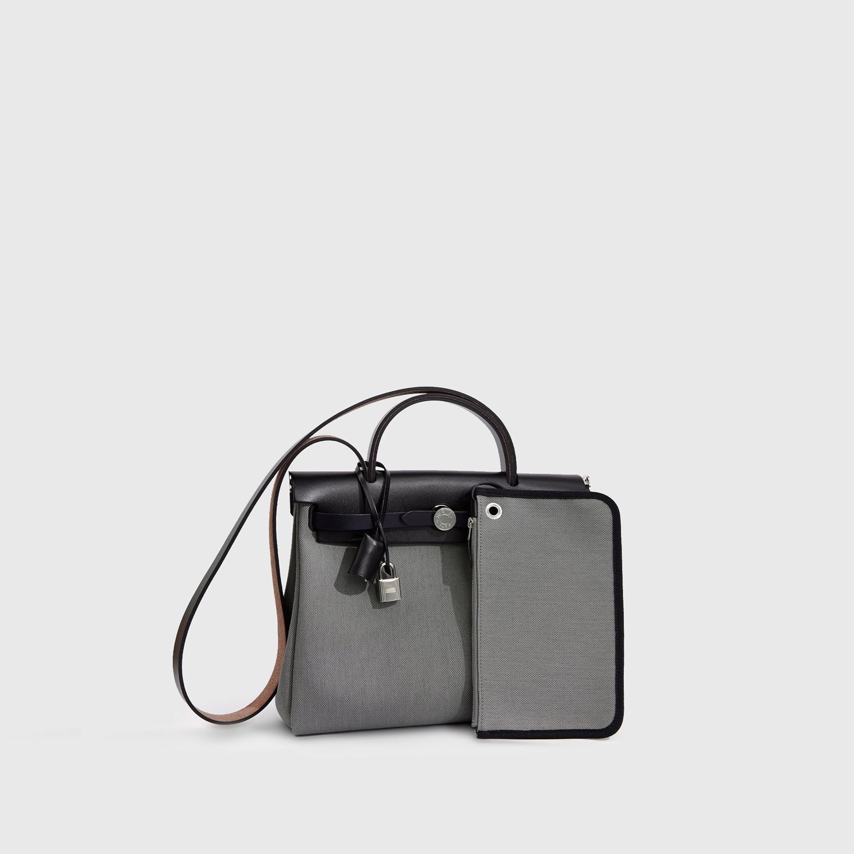 Hermès Herbag 31 Toila, Vache Hunter Gris Fumee/Ebene/Black/Blue Indigo Retourne