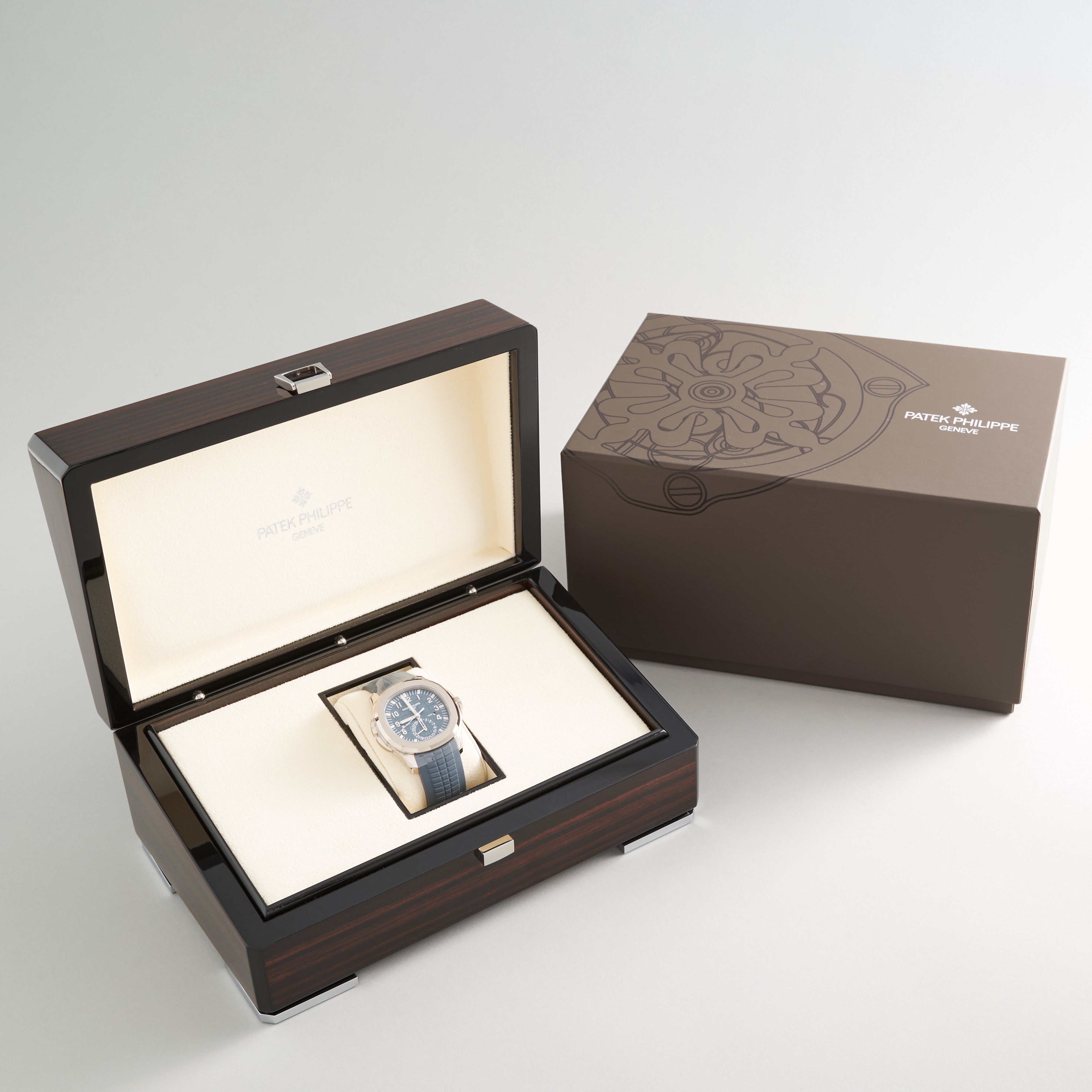 Patek Philippe Aquanaut 5164G-001 Opaline Blue Gray