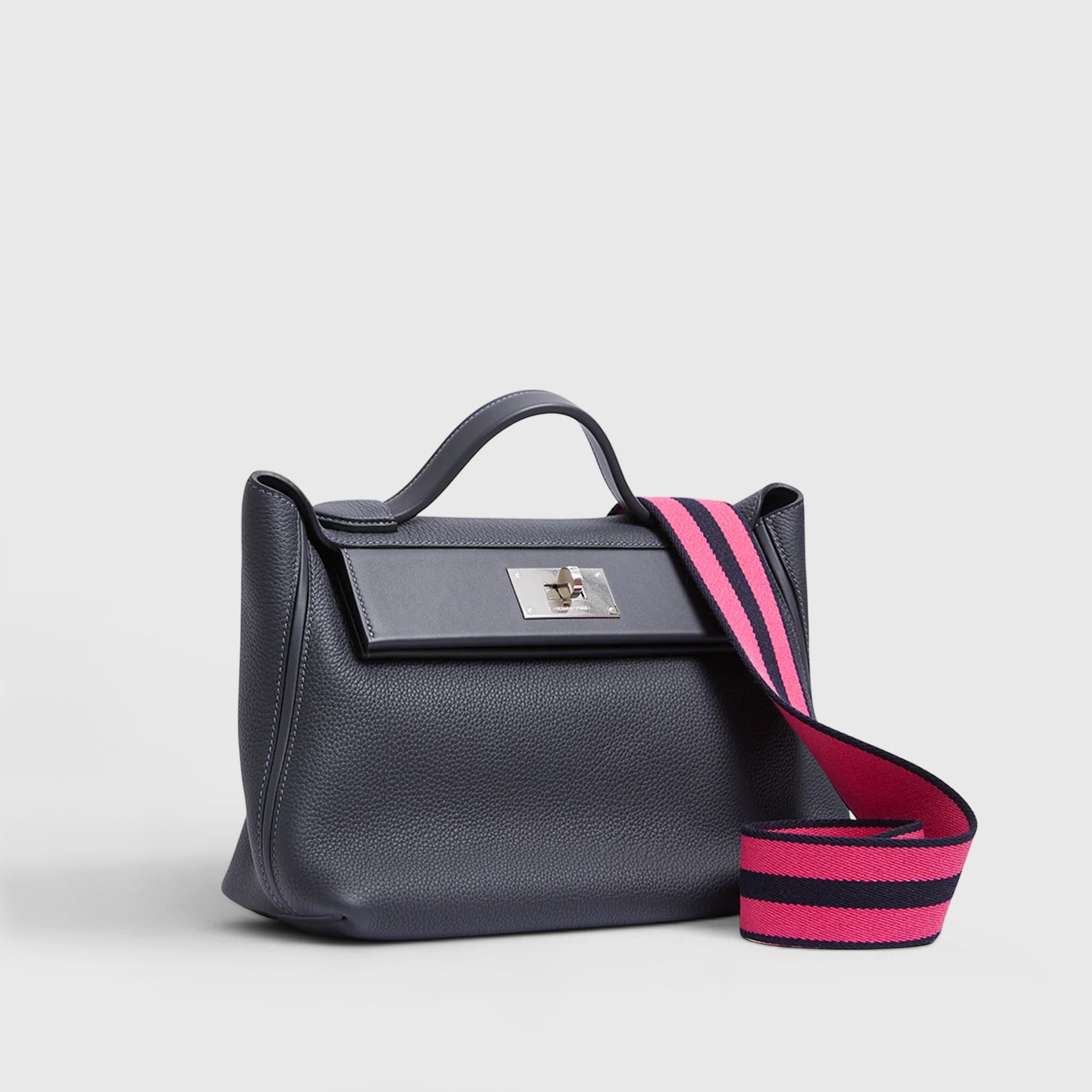 Hermès 24/24 29 Caban With Rose Shocking/Indigo Strap Palladium Hardware