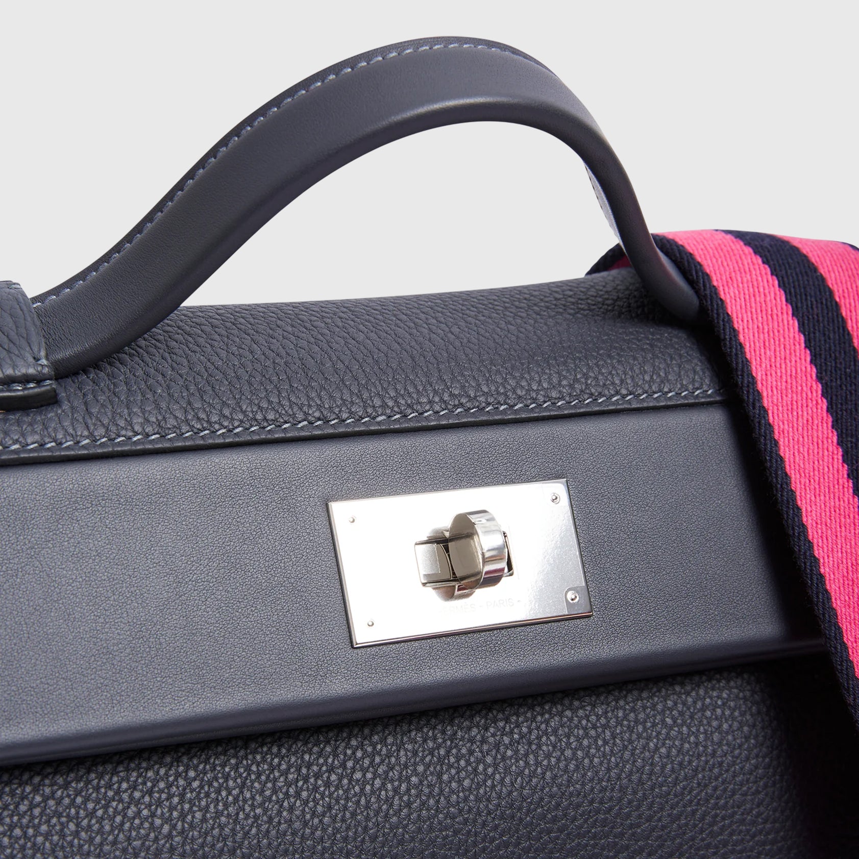 Hermès 24/24 29 Caban With Rose Shocking/Indigo Strap Palladium Hardware
