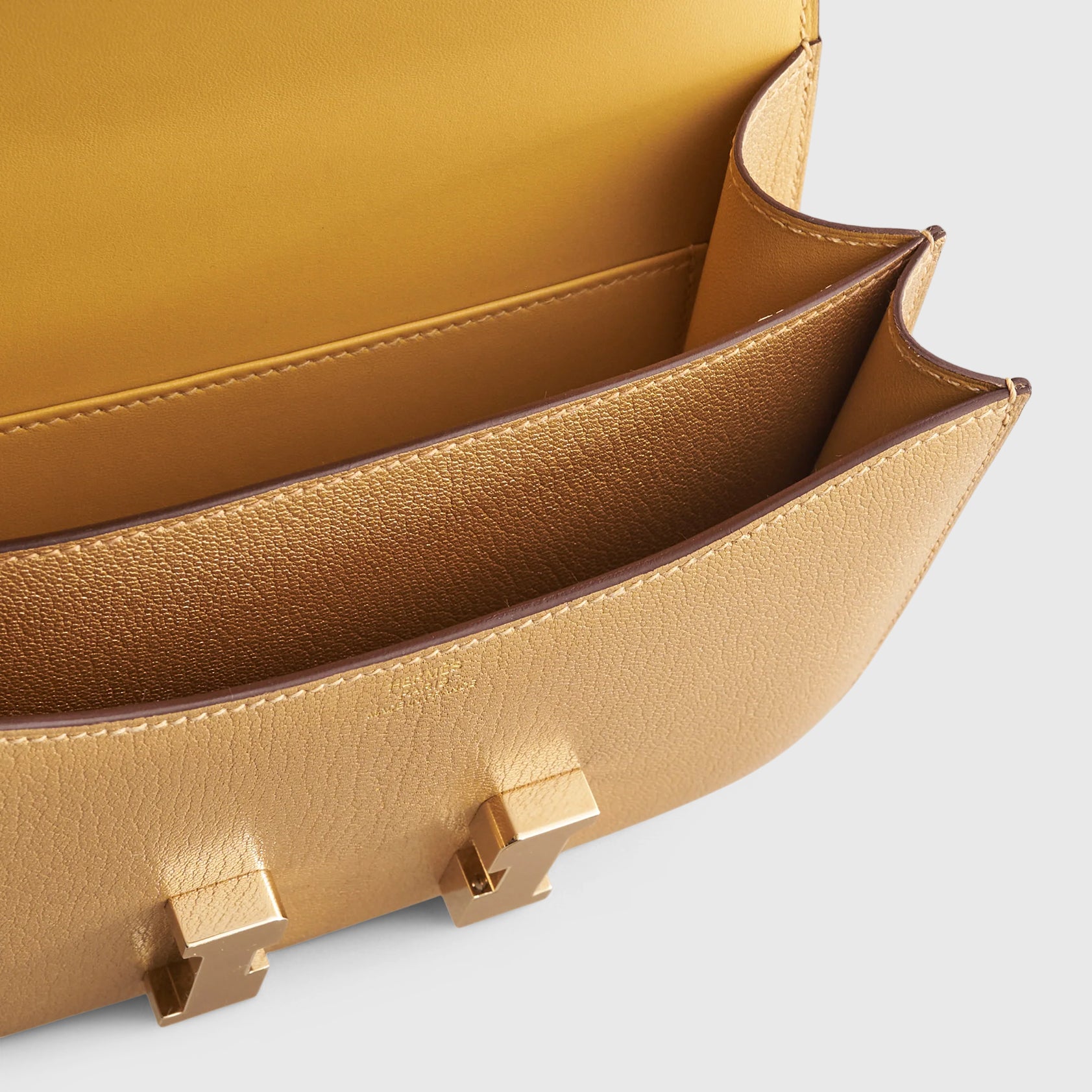 Hermès Constance 18 Chevre Metallic Dorè Permabrass Hardware