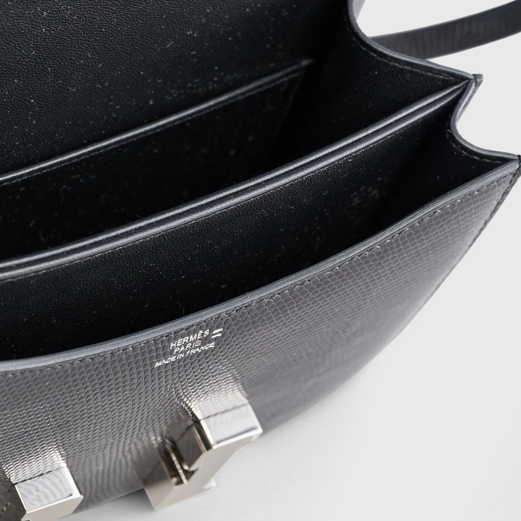Hermès Constance 18 Lizard Black Shiny Palladium Hardware - eliteUSA