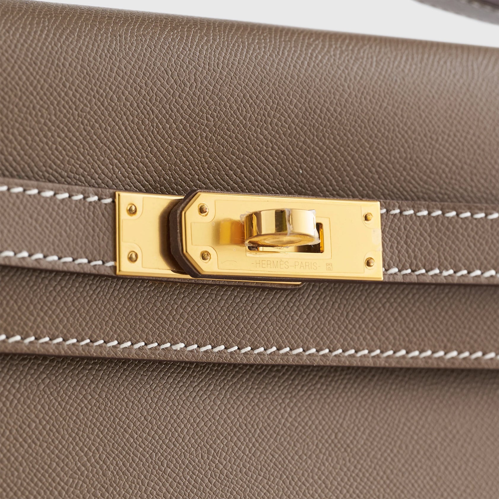 Hermès Kelly Elan 27 Veau Madame Etoupe Gold Hardware - eliteUSA