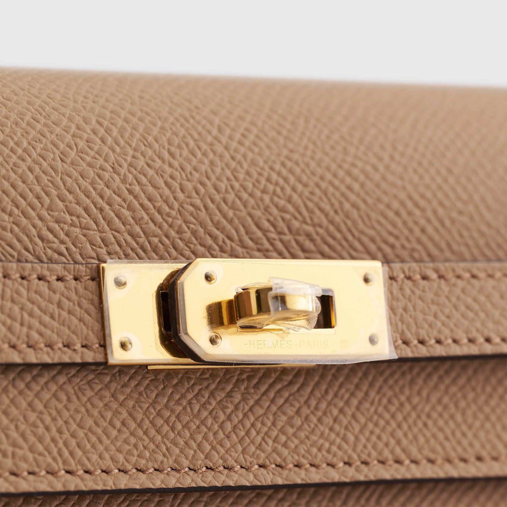 Hermès Kelly To Go Epsom Biscuit/Mauve Sylvester Gold Hardware - eliteUSA