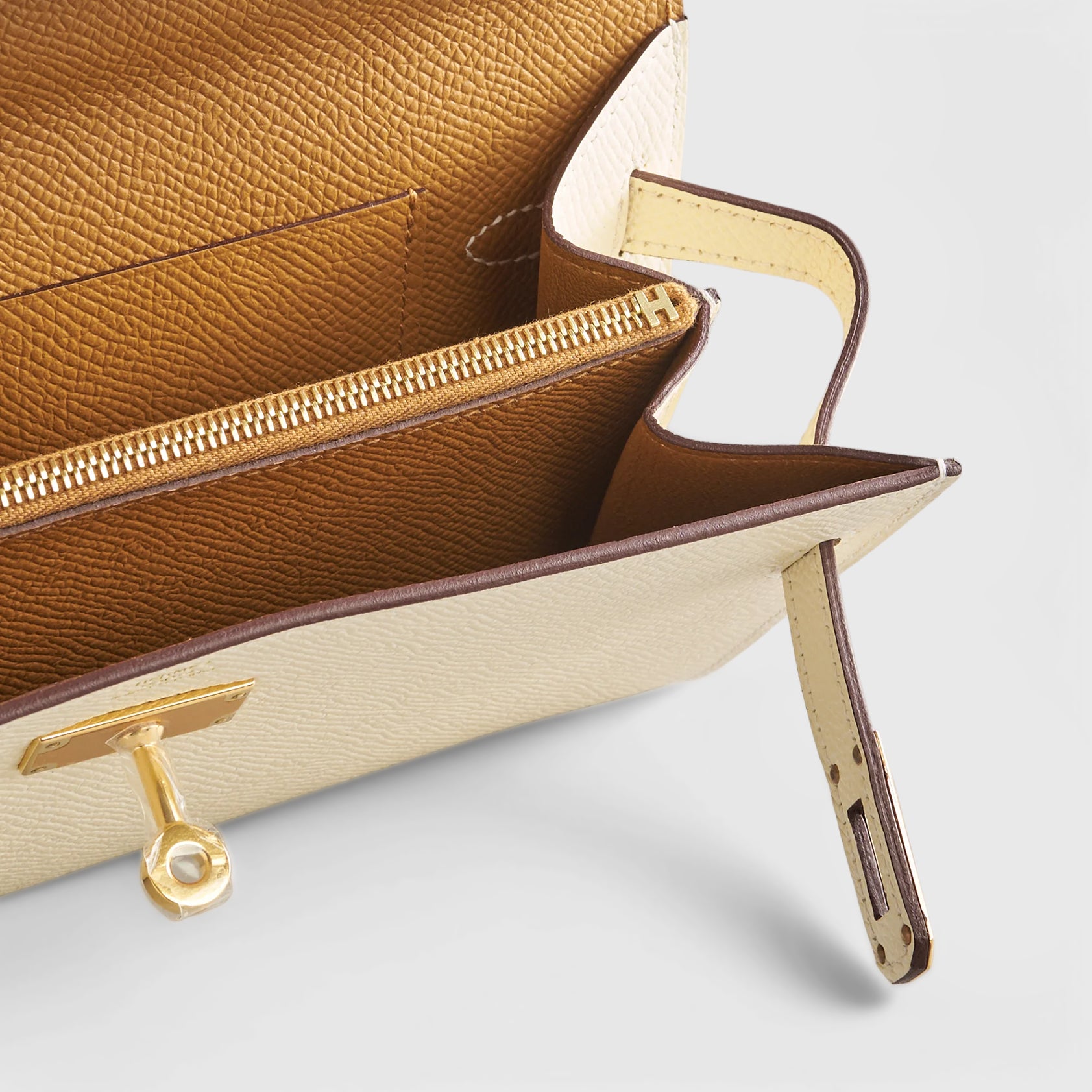 Hermès Kelly To Go Epsom Nata/Sesame Gold Hardware