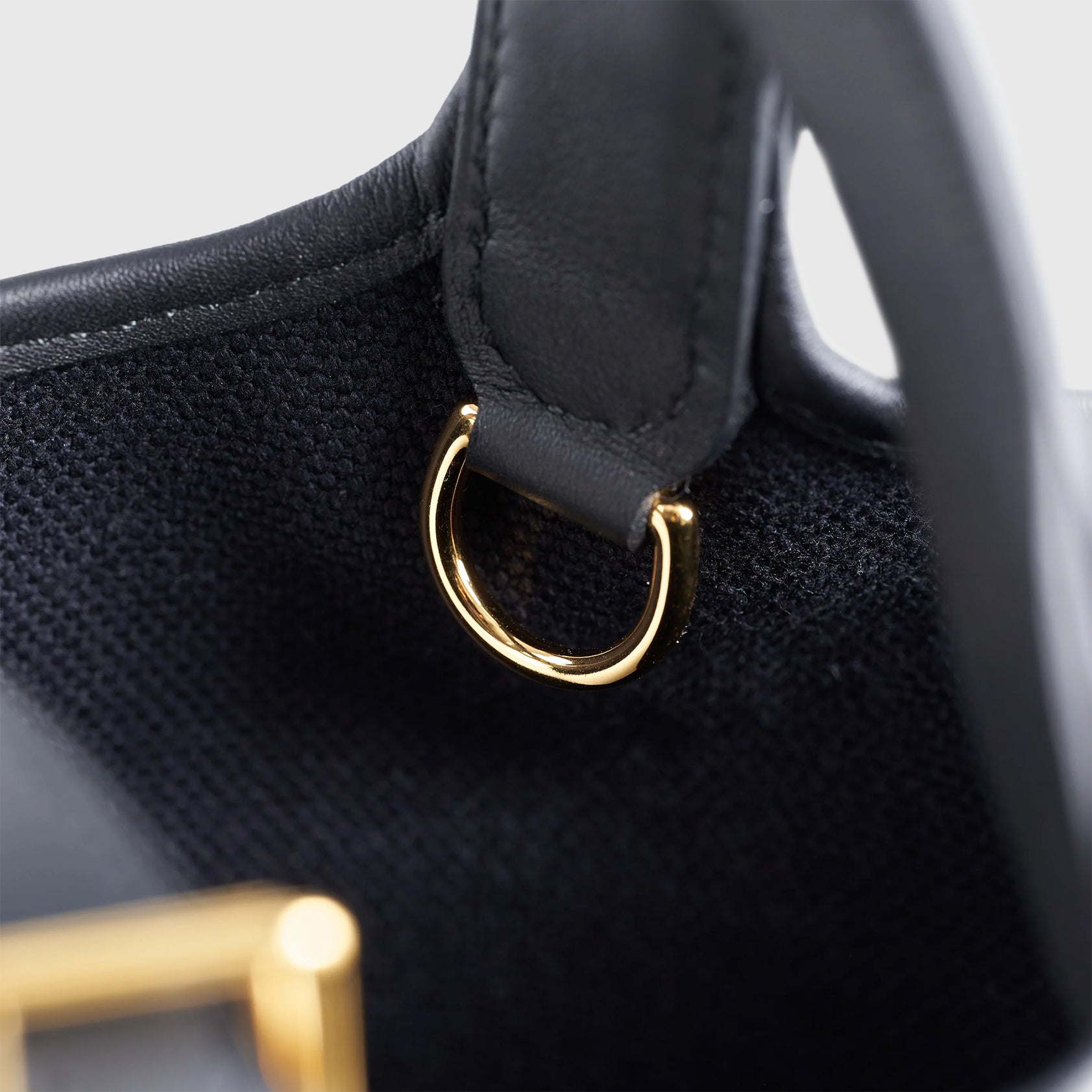 Hermès Picotin 18 Black Cargo Gold Hardware - eliteUSA