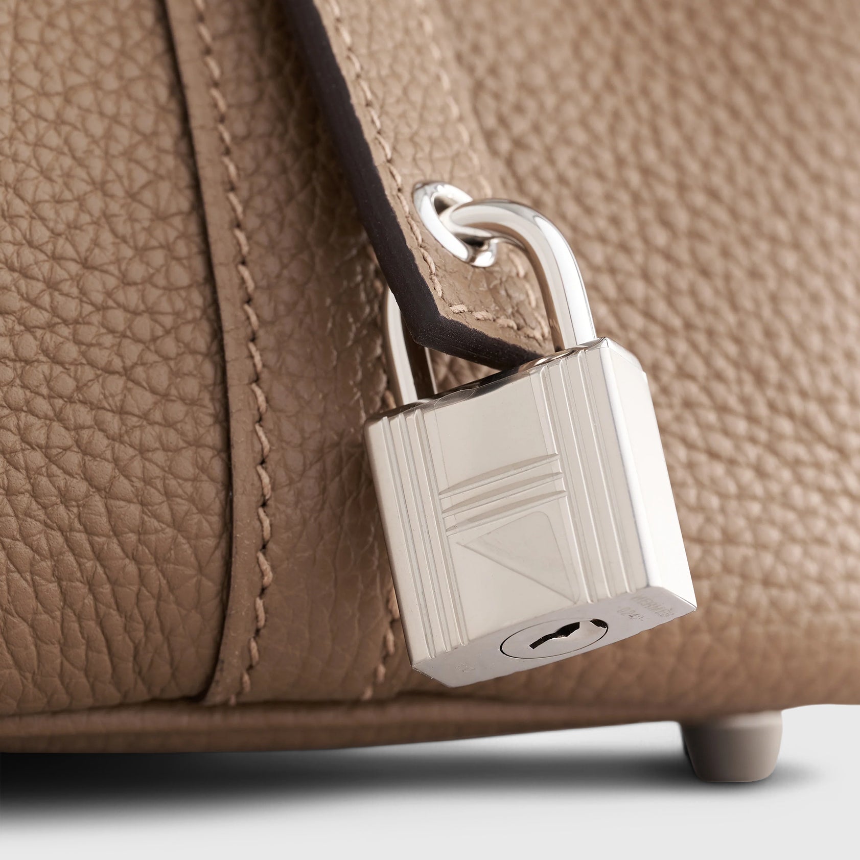 Hermès Picotin 18 Clemence Beige De Weimar Palladium Hardware - eliteUSA