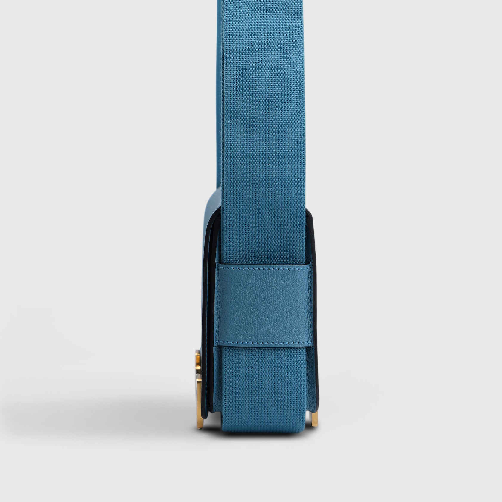 Hermès Geta Bag Chevre Blue Jean Gold Hardware