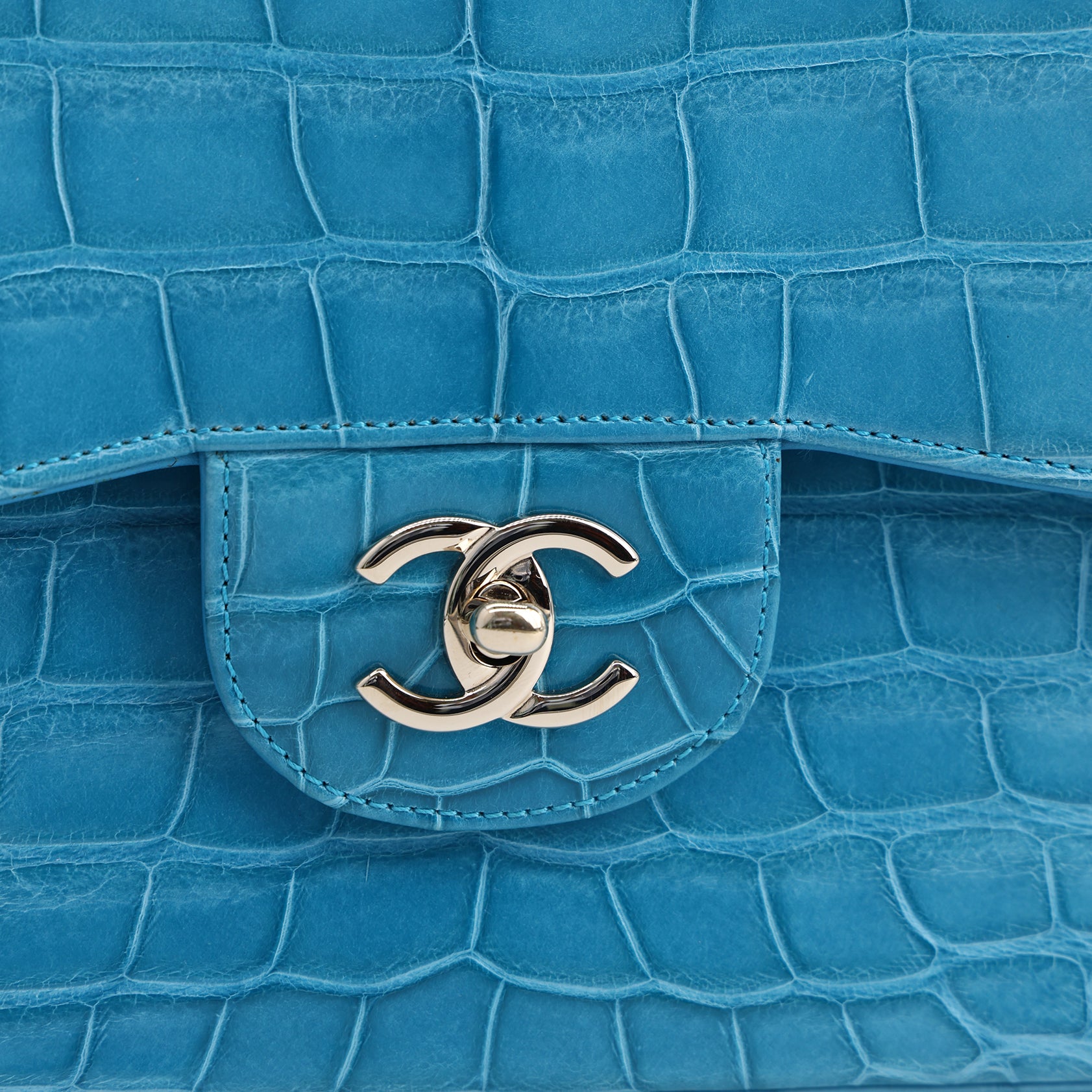 Chanel Classic Double Flapbag Jumbo Alligator Blue Gold Hardware Matte
