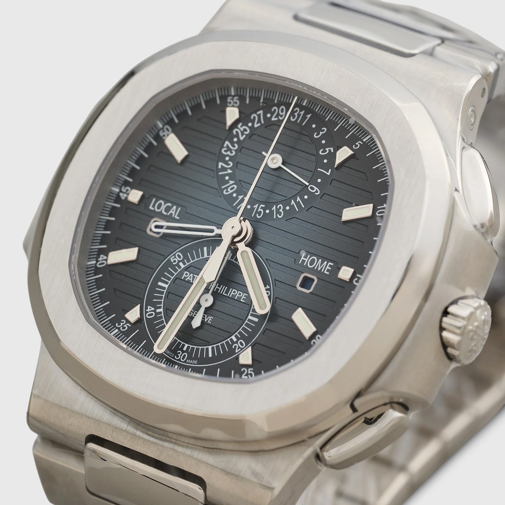 Patek Philippe Nautilus 5990/1A-011 Sunburst Blue