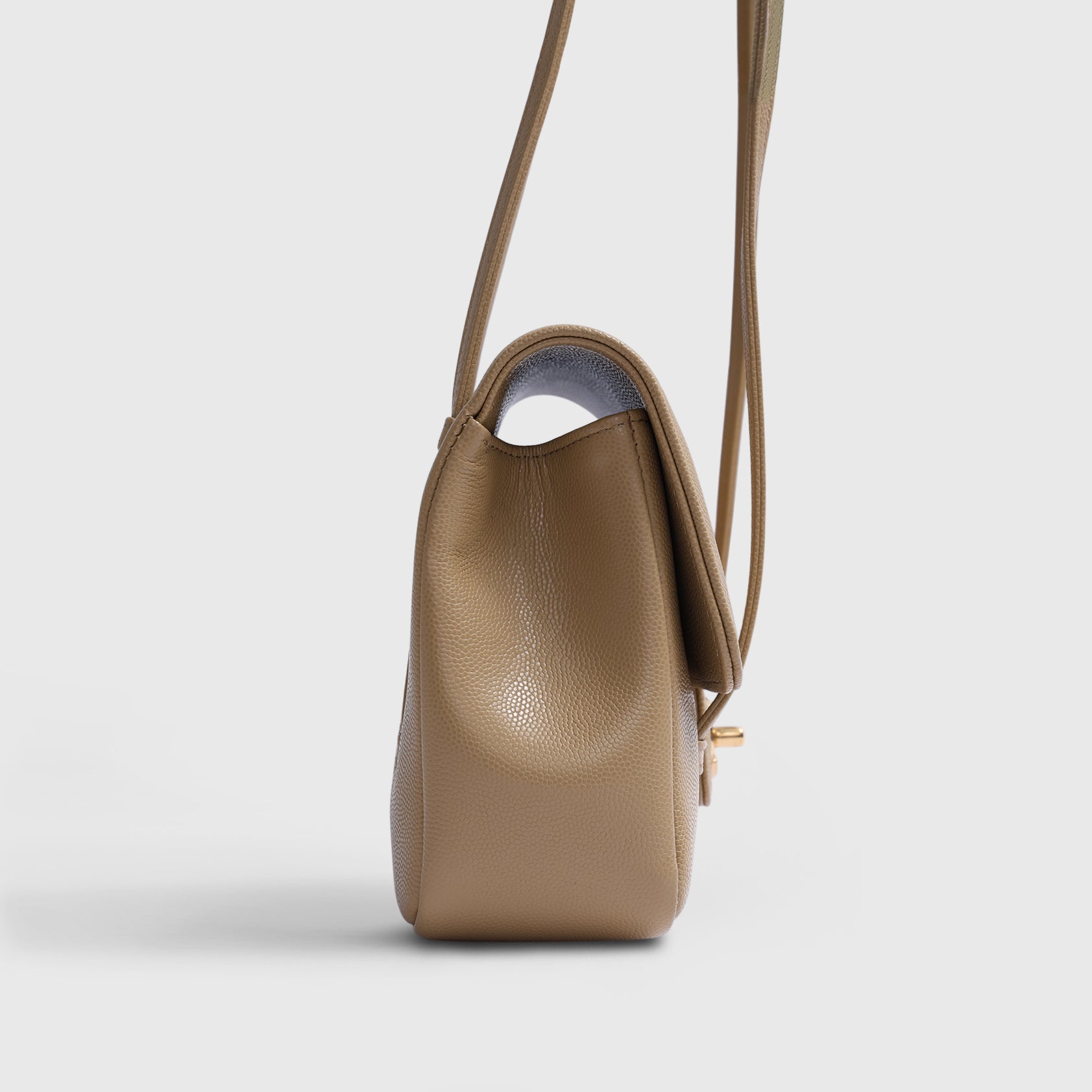 Chanel Preppy Bag 22 Beige Gold Hardware