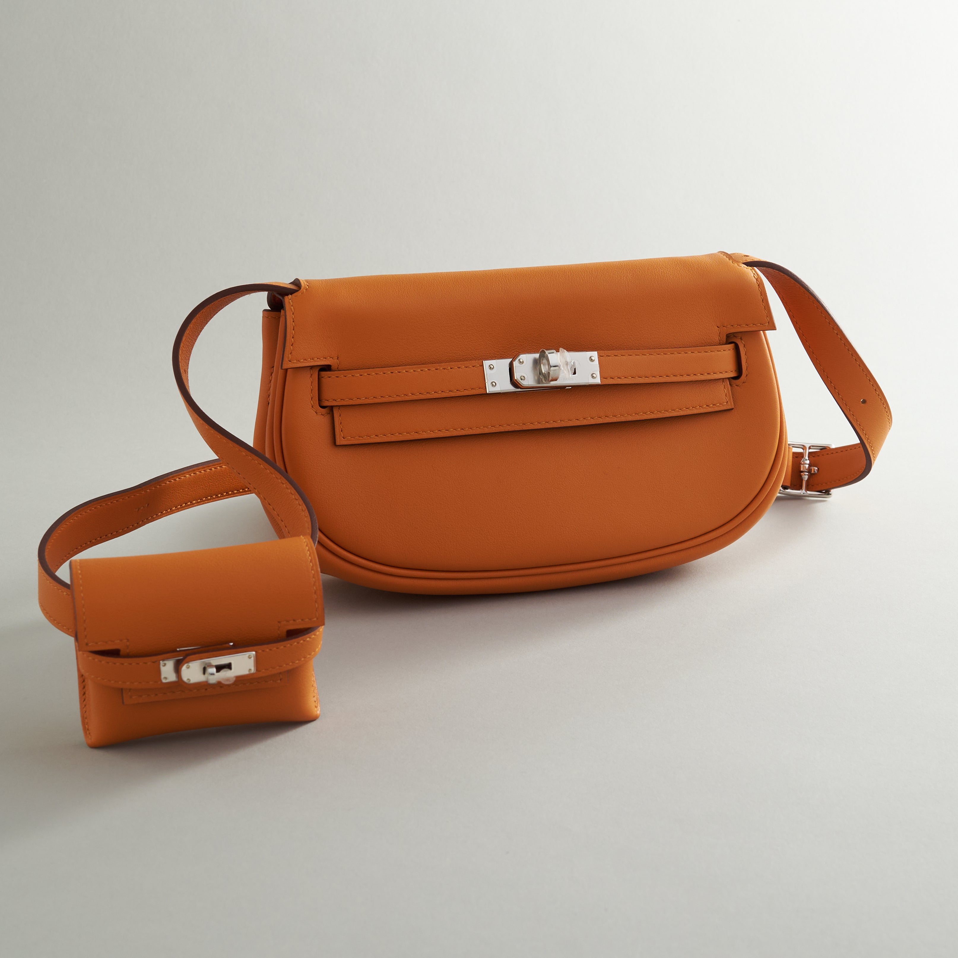 Hermès Kelly Moove Swift Apricot  Palladium Hardware