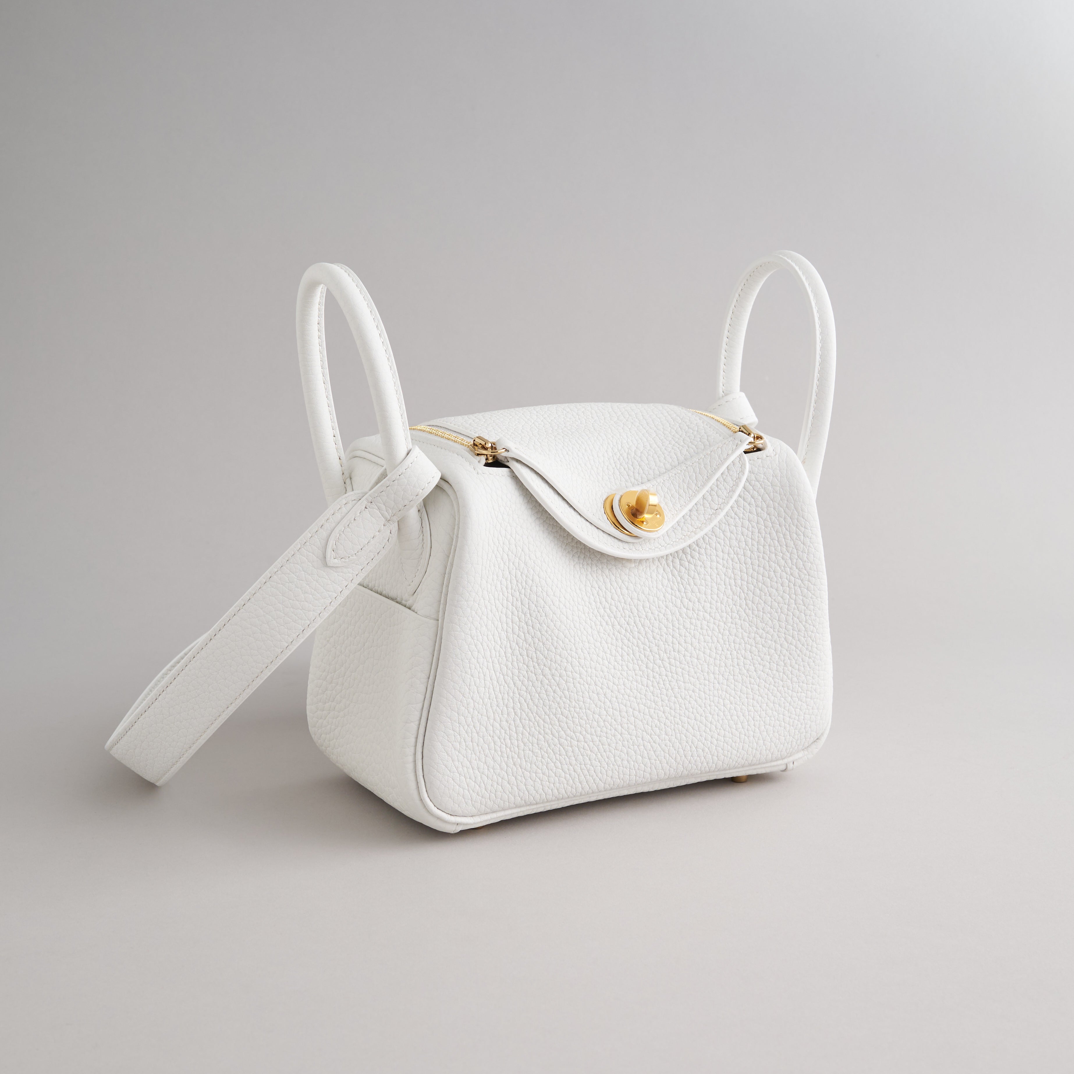 Hermès Lindy 20 Calfskin New White Gold Hardware
