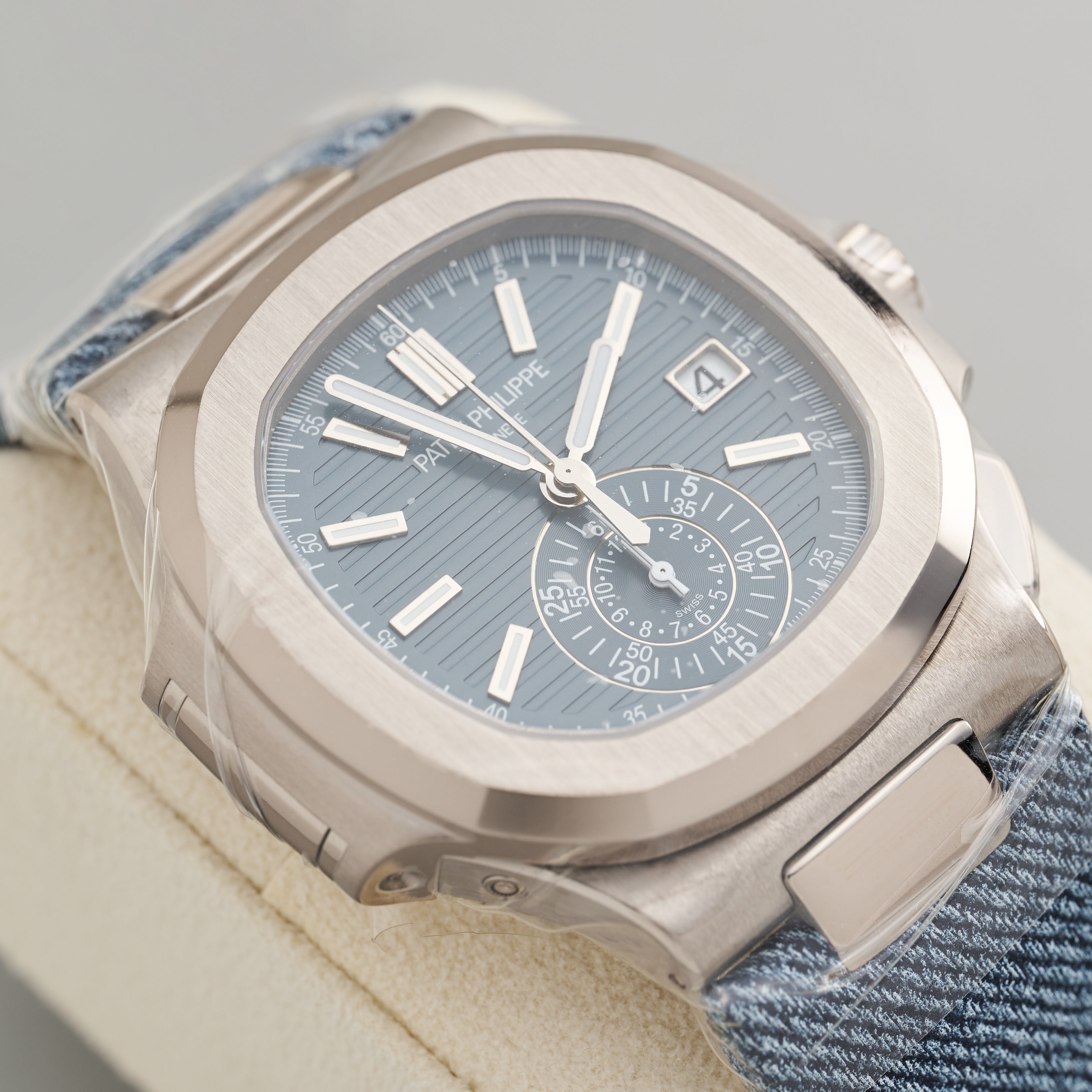 Patek Philippe Nautilus 5980/60G-001 Opaline Blue Gray