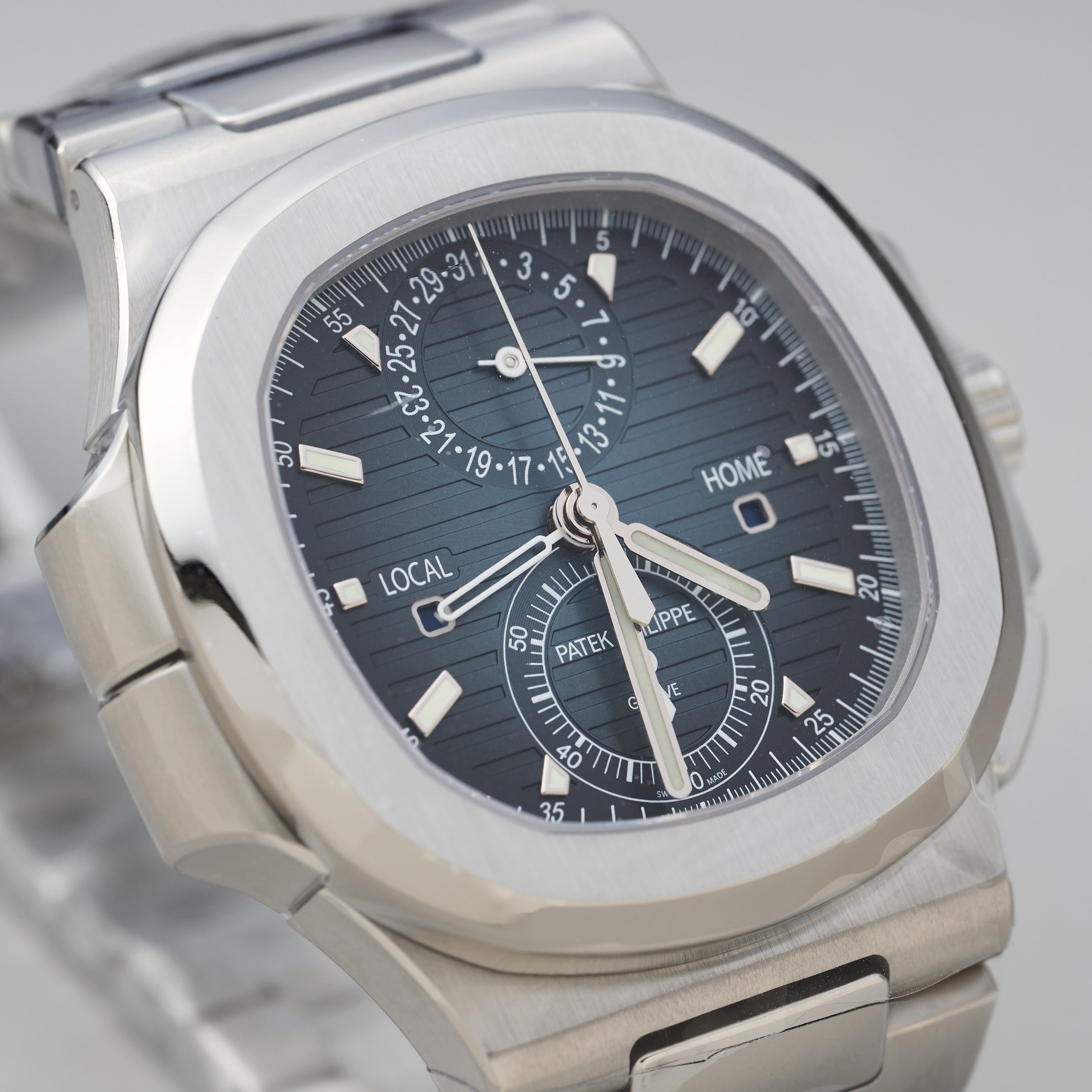 Patek philippe Nautilus 5990/1A-011 Sunburst Blue