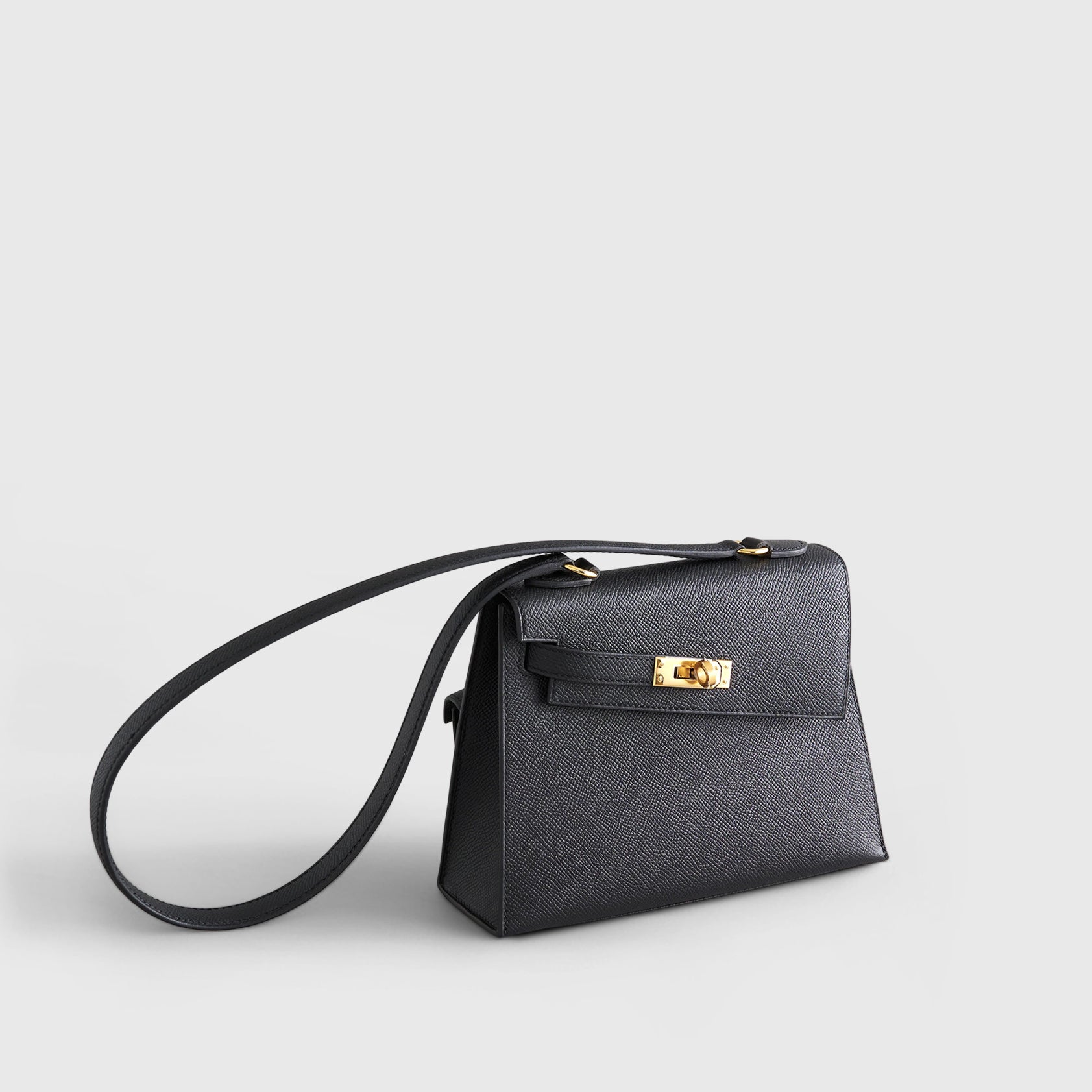Hermès Kelly en Desordre 20 Epsom Sellier Black Gold Hardware