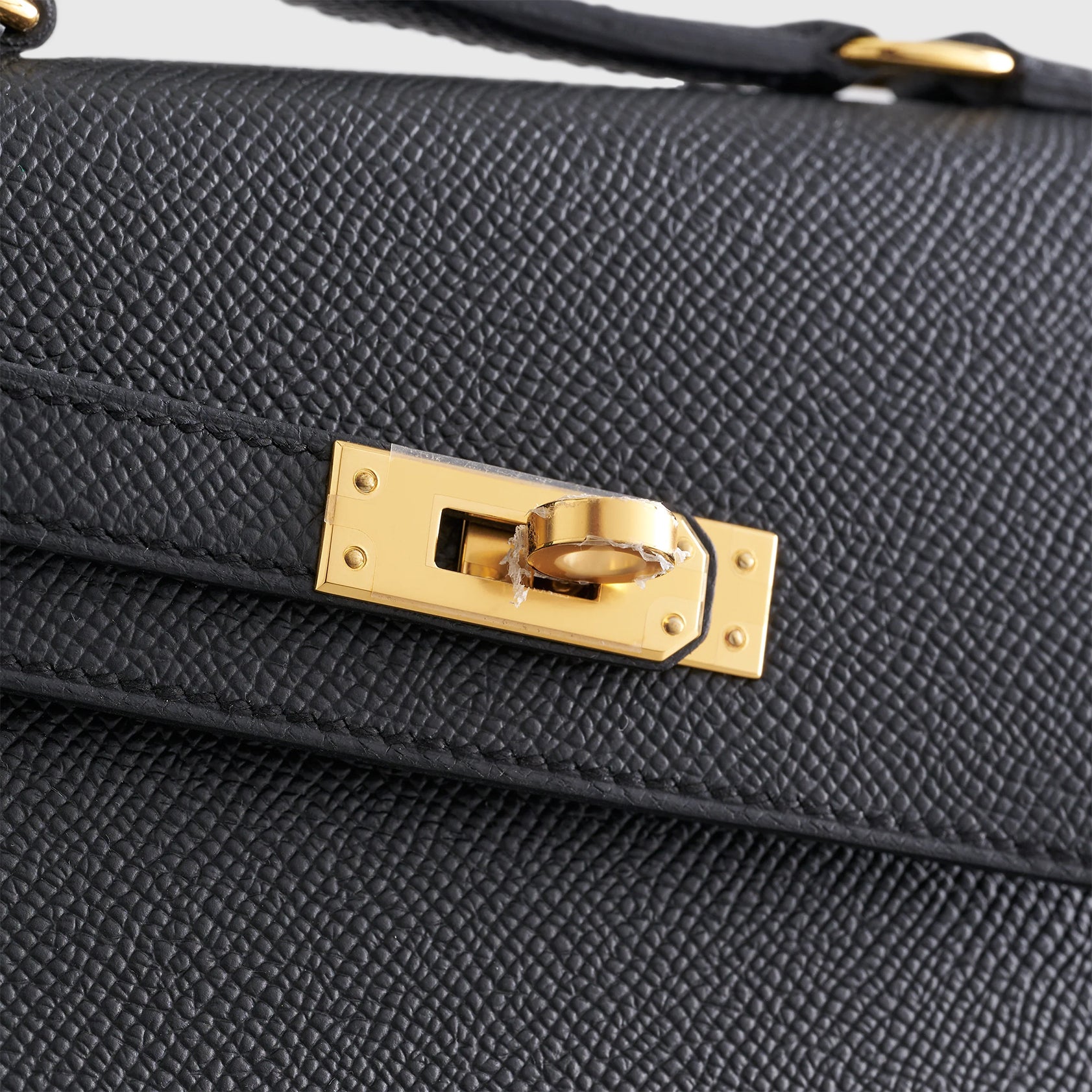 Hermès Kelly en Desordre 20 Epsom Sellier Black Gold Hardware