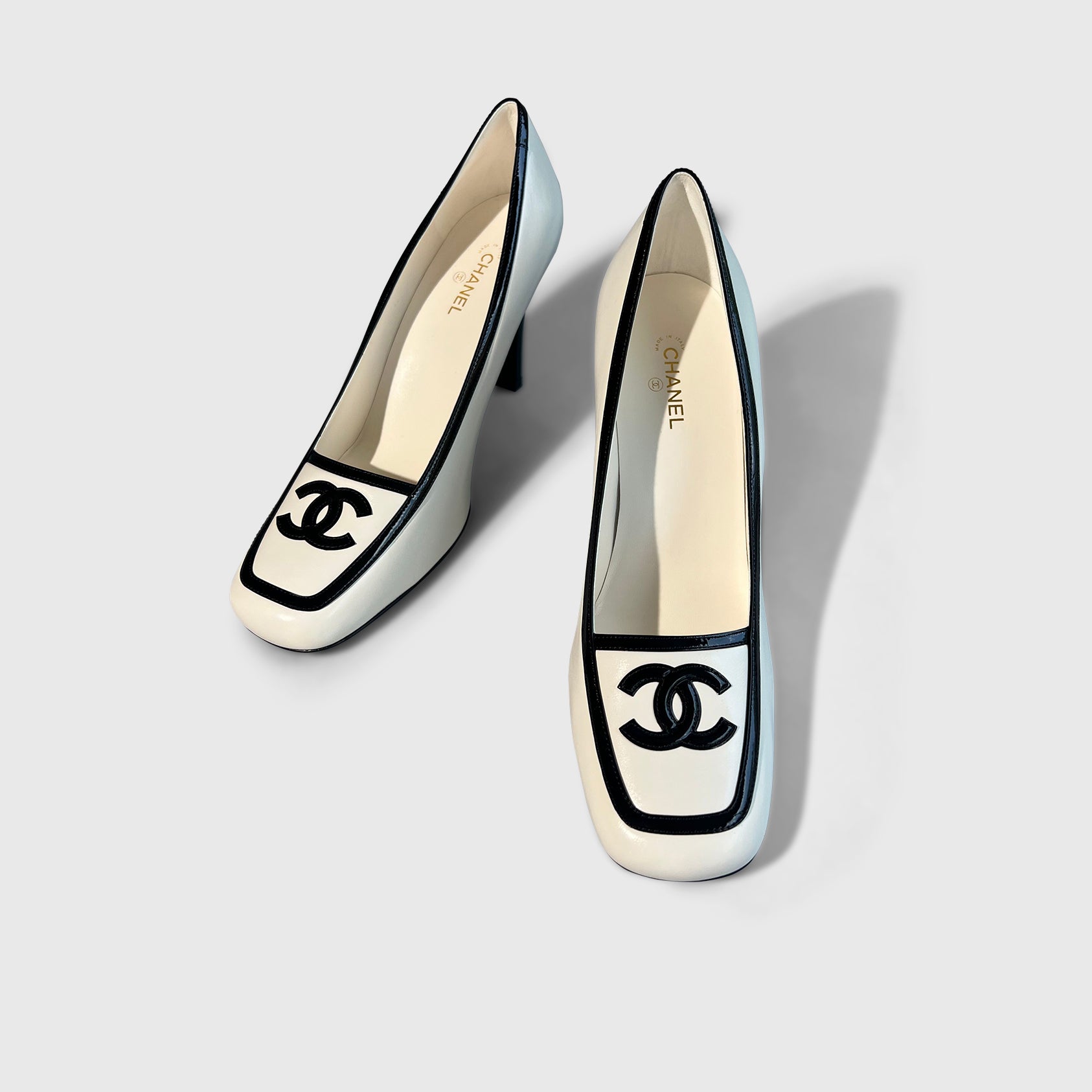 Chanel Pumps