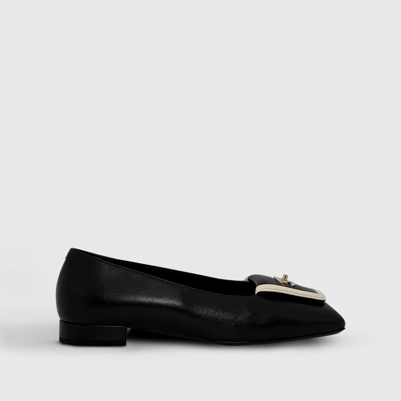 Chanel Flats Square Toe Black/White
